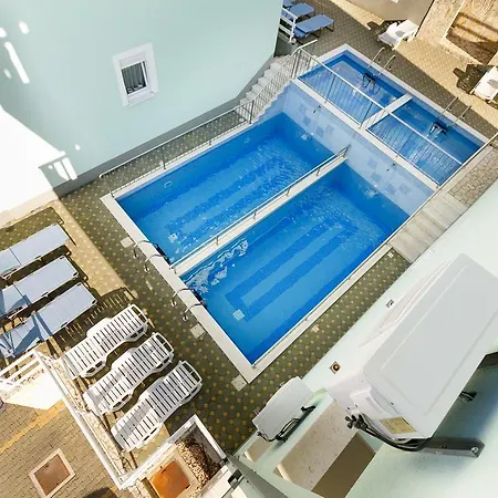 Turquoise Lagoon *