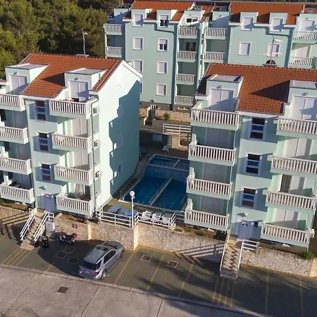 Turquoise Lagoon Apartment